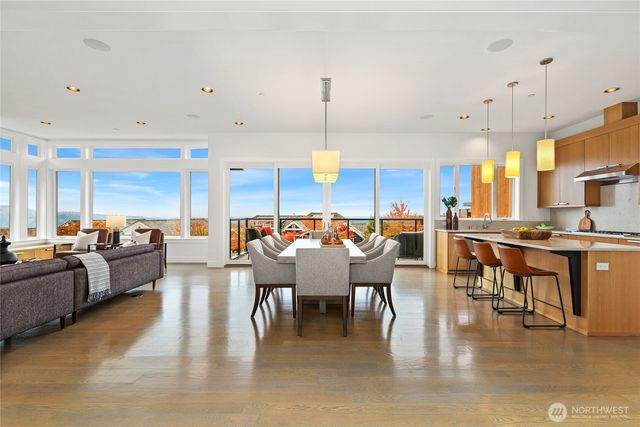 3037 NE Harrison Drive, Issaquah, WA 98029