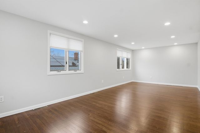 31 Milner St, Waltham, MA 02451