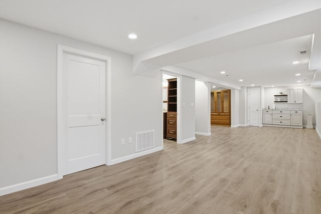 31 Milner St, Waltham, MA 02451