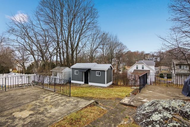 31 Milner St, Waltham, MA 02451