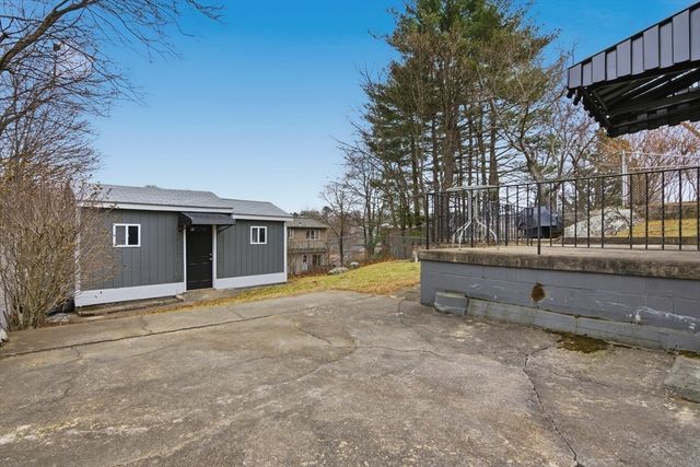 31 Milner St, Waltham, MA 02451