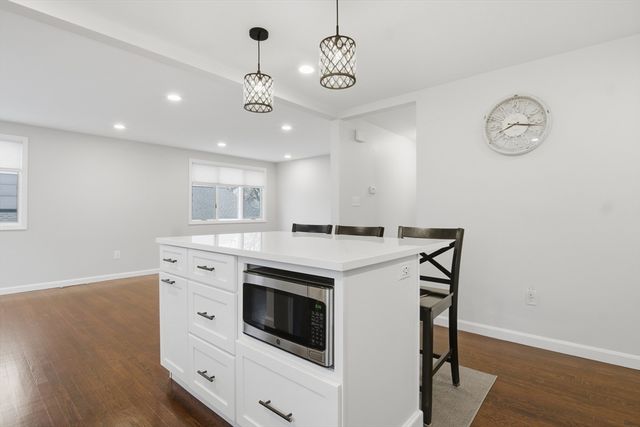 31 Milner St, Waltham, MA 02451