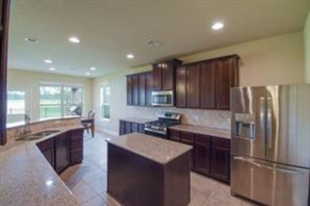 10118 N Whimbrel Circle, Conroe, TX 77385
