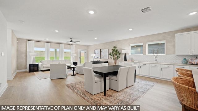 141 Wildflower Lane, Dayton, TX 77535