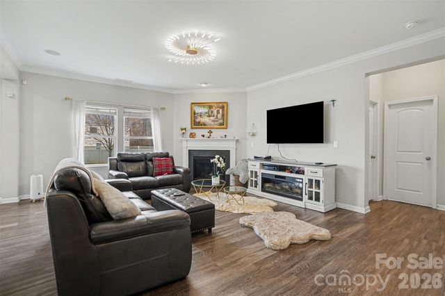 10916 Tower Oak Drive, Charlotte, NC 28269