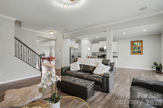 10916 Tower Oak Drive, Charlotte, NC 28269