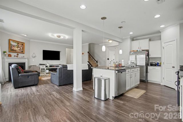 10916 Tower Oak Drive, Charlotte, NC 28269