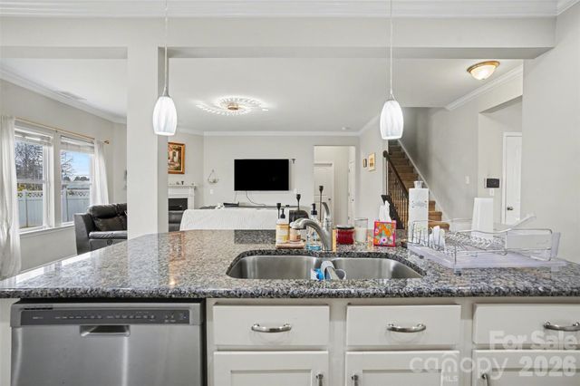 10916 Tower Oak Drive, Charlotte, NC 28269