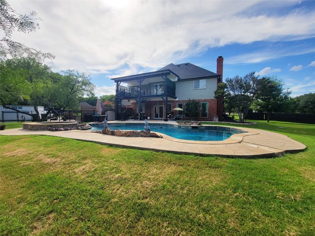 4016 Bordeaux Circle, Flower Mound, TX 75022