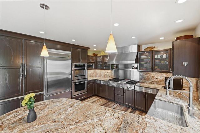 11057 RED FOX Ridge, Council Bluffs, IA 51503