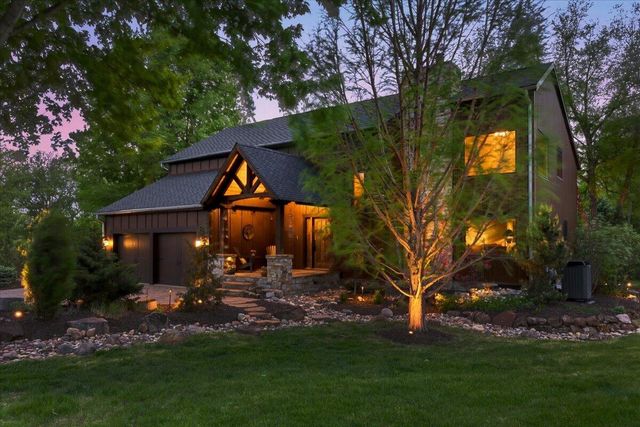 11057 RED FOX Ridge, Council Bluffs, IA 51503