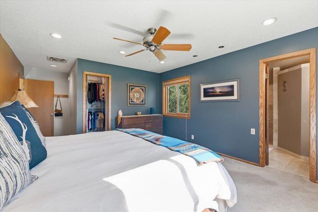 11057 RED FOX Ridge, Council Bluffs, IA 51503