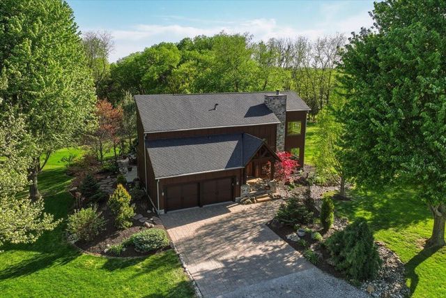 11057 RED FOX Ridge, Council Bluffs, IA 51503