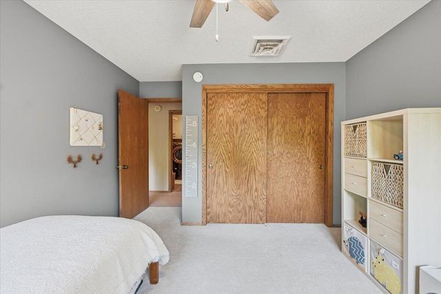 11057 RED FOX Ridge, Council Bluffs, IA 51503