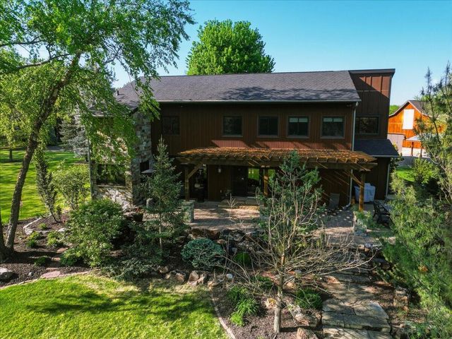 11057 RED FOX Ridge, Council Bluffs, IA 51503