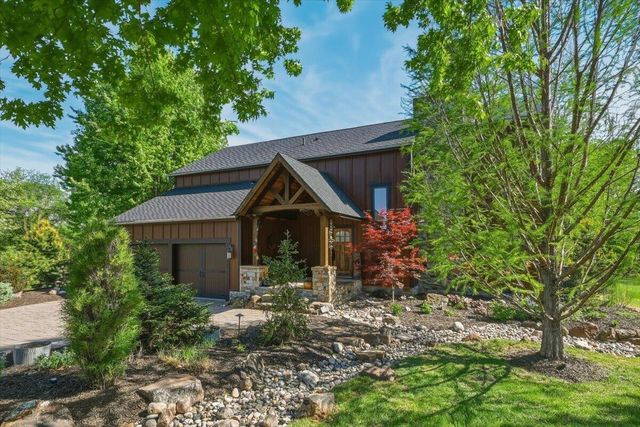 11057 RED FOX Ridge, Council Bluffs, IA 51503