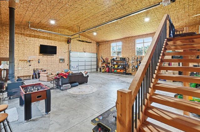 11057 RED FOX Ridge, Council Bluffs, IA 51503