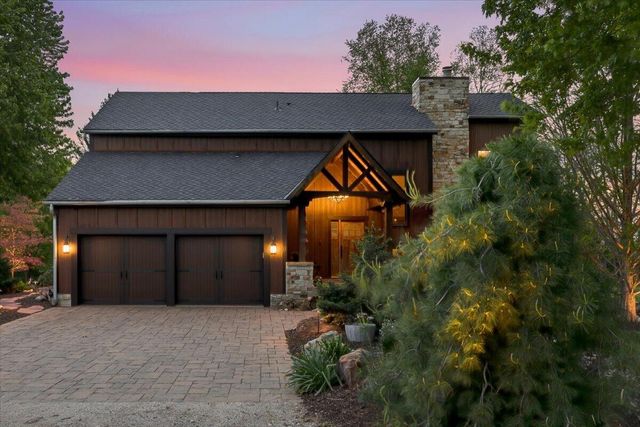 11057 RED FOX Ridge, Council Bluffs, IA 51503
