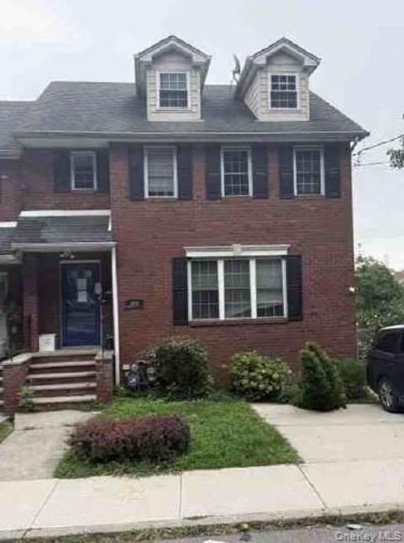555 Van Duzer Street, Staten Island, NY 10304