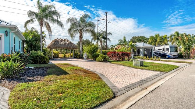 3234 GREAT HERON LOOP, Polk City, FL 33868