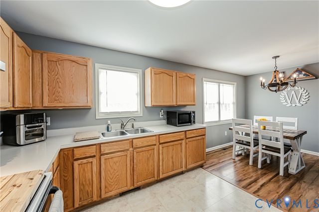 1595 Tallent Town Rd, Warsaw, VA 22572