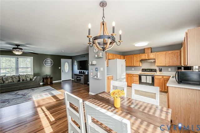1595 Tallent Town Rd, Warsaw, VA 22572