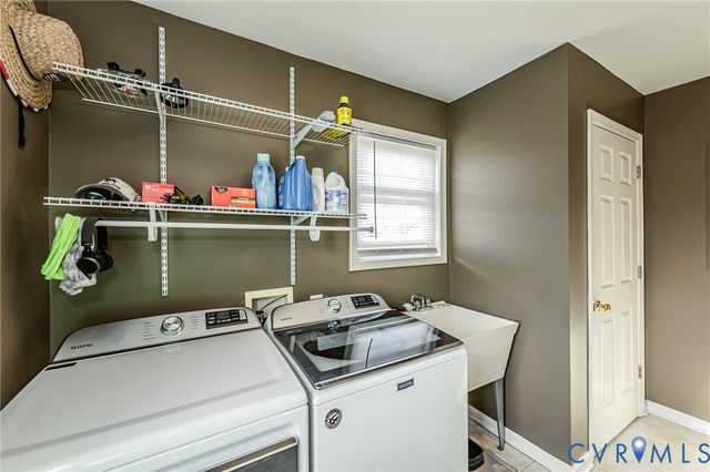 1595 Tallent Town Rd, Warsaw, VA 22572