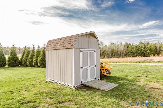 1595 Tallent Town Rd, Warsaw, VA 22572