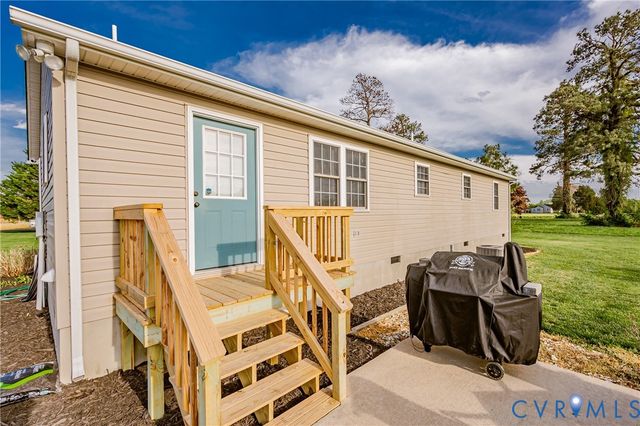 1595 Tallent Town Rd, Warsaw, VA 22572