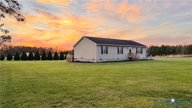 1595 Tallent Town Rd, Warsaw, VA 22572