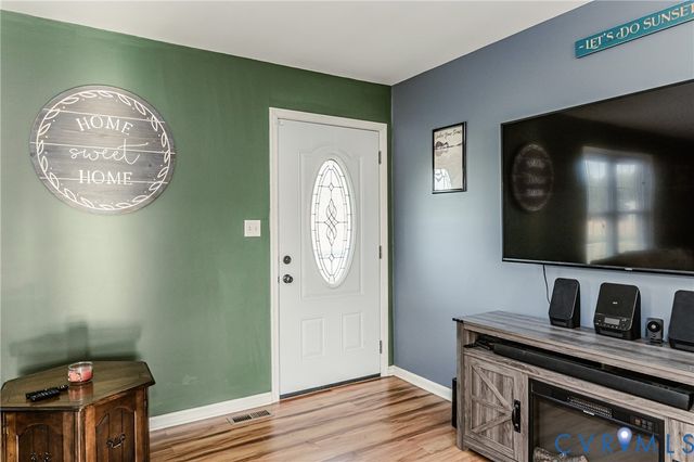 1595 Tallent Town Rd, Warsaw, VA 22572