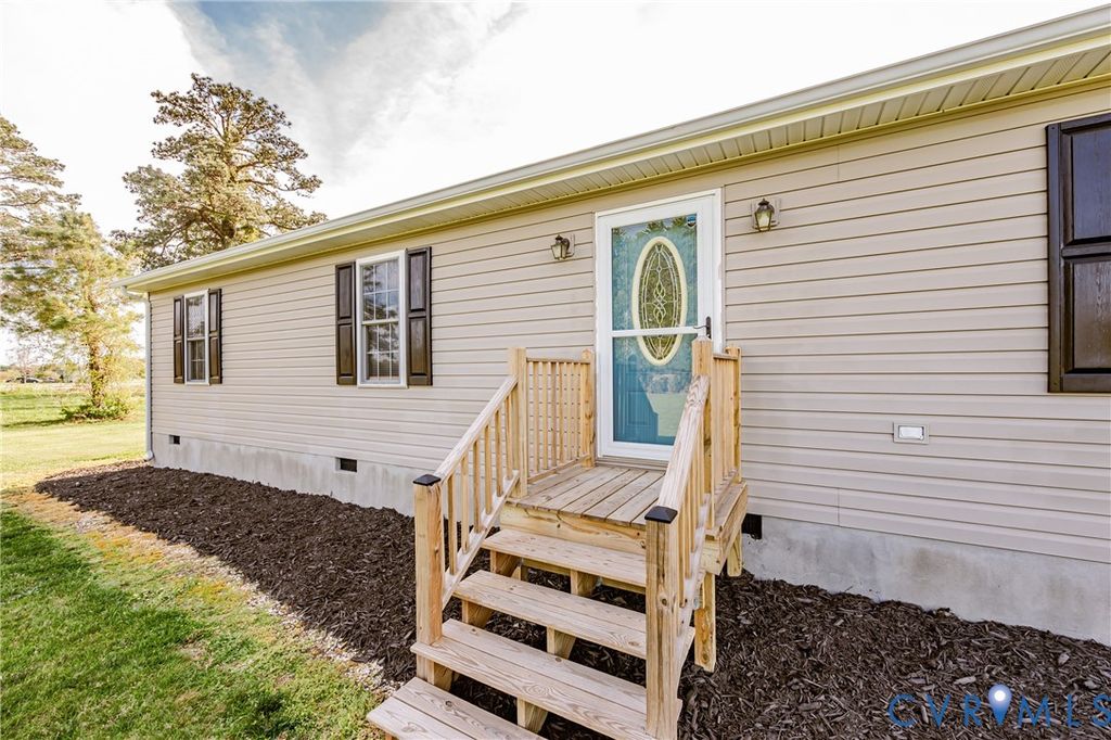 1595 Tallent Town Rd, Warsaw, VA 22572