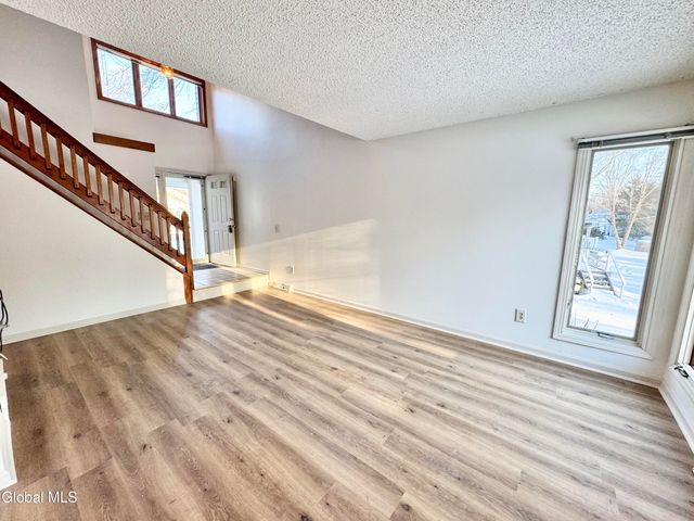 7 Brigantine Drive, Waterford, NY 12188