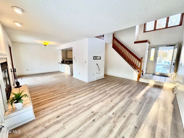 7 Brigantine Drive, Waterford, NY 12188