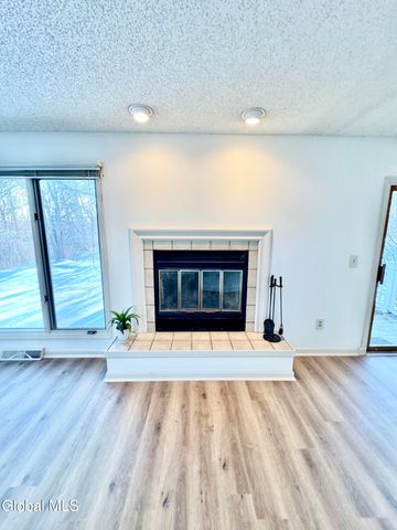 7 Brigantine Drive, Waterford, NY 12188