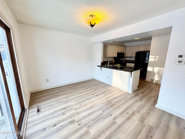 7 Brigantine Drive, Waterford, NY 12188