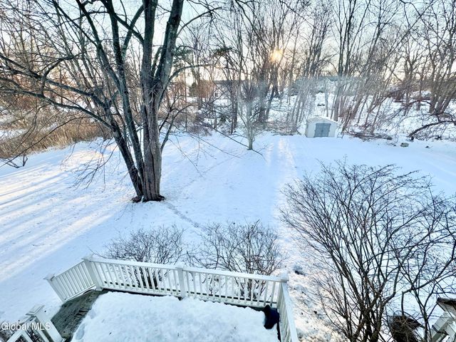 7 Brigantine Drive, Waterford, NY 12188