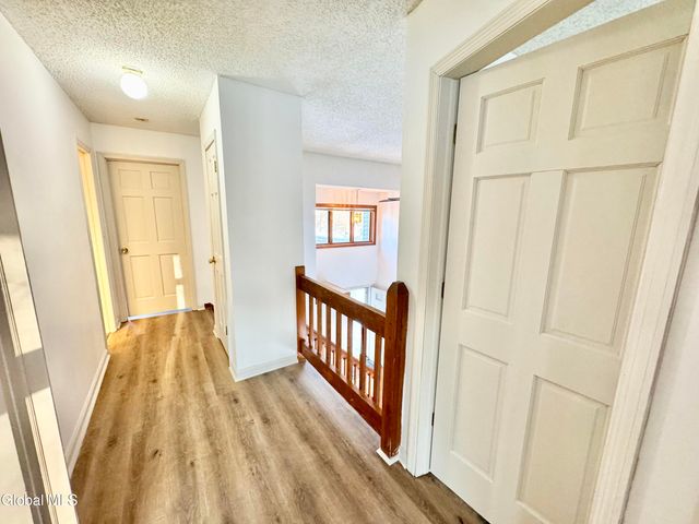 7 Brigantine Drive, Waterford, NY 12188