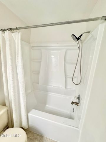 7 Brigantine Drive, Waterford, NY 12188