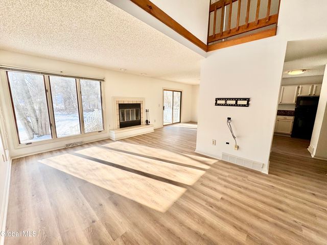 7 Brigantine Drive, Waterford, NY 12188