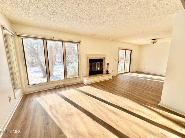 7 Brigantine Drive, Waterford, NY 12188