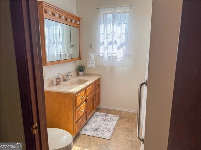 220 Arthur Knowles Road, Folkston, GA 31537