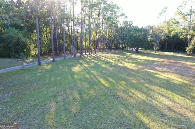 220 Arthur Knowles Road, Folkston, GA 31537