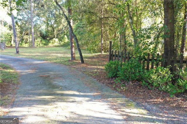 220 Arthur Knowles Road, Folkston, GA 31537