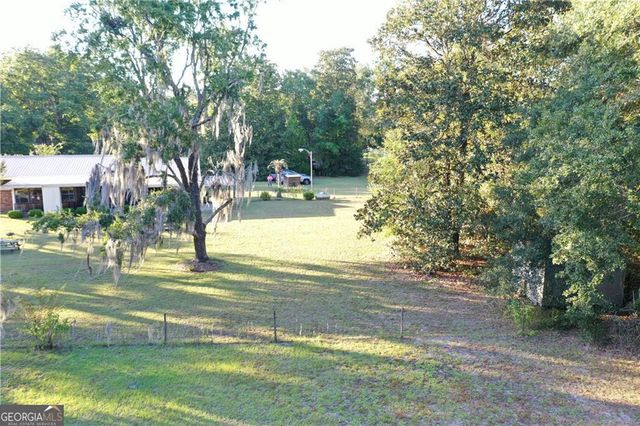220 Arthur Knowles Road, Folkston, GA 31537