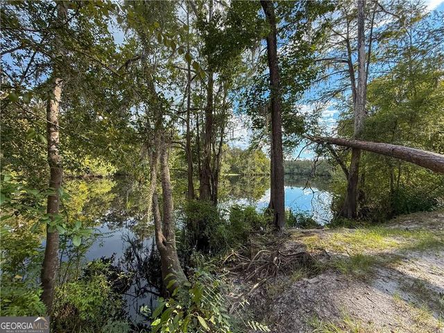 220 Arthur Knowles Road, Folkston, GA 31537