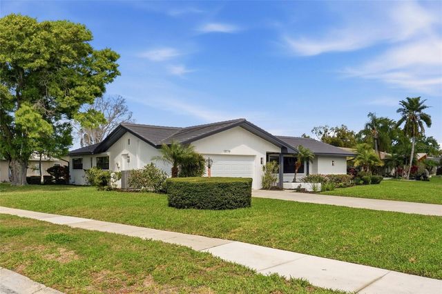 13779 PINECREST DRIVE, Largo, FL 33774