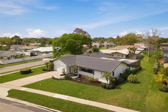 13779 PINECREST DRIVE, Largo, FL 33774