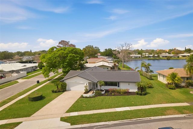 13779 PINECREST DRIVE, Largo, FL 33774