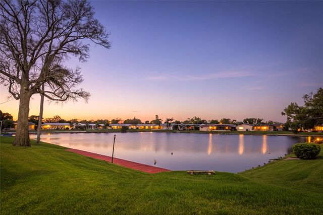 13779 PINECREST DRIVE, Largo, FL 33774